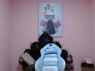 salome_lewiss from Flirt4Free is Freechat