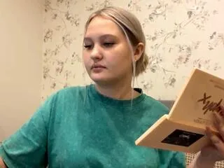 selina_reagor from Flirt4Free is Freechat