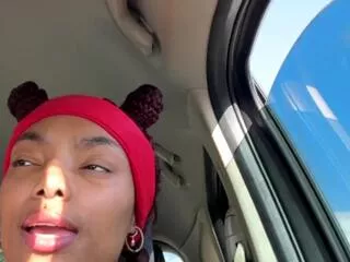 Simone_money from Flirt4Free