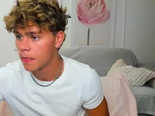 Spencer_roth from Flirt4Free