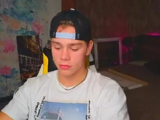 Spencer_roth from Flirt4Free