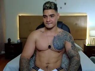 stiven_velez from Flirt4Free is Freechat