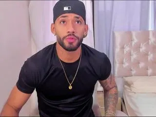 Theo_sky from Flirt4Free