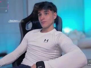 thom_klein from Flirt4Free is Freechat
