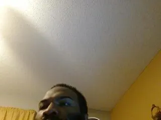 throne_j from Flirt4Free is Freechat