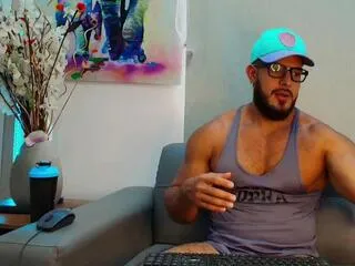 titan_max from Flirt4Free is Freechat