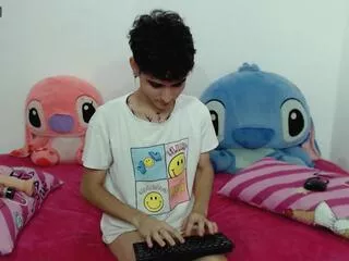 Tobias_ken from Flirt4Free