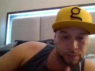tony_torres from Flirt4Free is Freechat