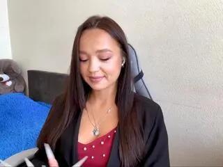 tracie_valin from Flirt4Free is Freechat