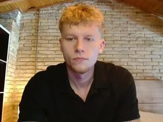 travis_bennett from Flirt4Free is Freechat