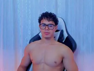 Travis_lewis from Flirt4Free