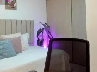 victoria_romano from Flirt4Free is Freechat