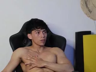 Victorino_coleman from Flirt4Free