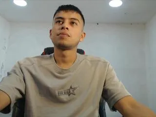 Will_be from Flirt4Free