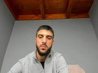 zeyn_edwards from Flirt4Free is Freechat