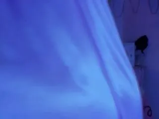 Zoe_brownn from Flirt4Free