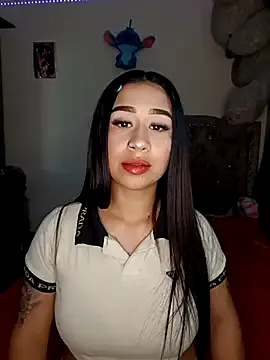 -HelloKitty_ from StripChat is Freechat