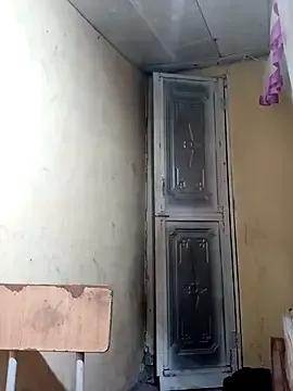 -Kitty-92 from StripChat is Freechat
