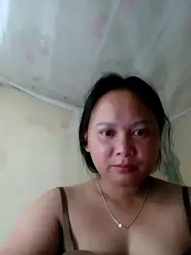 -Kitty-92 from StripChat is Freechat