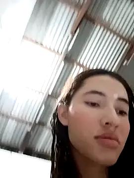 -Nicol from StripChat is Freechat