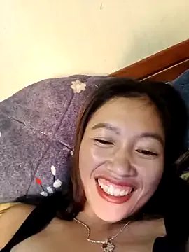 -Paige- from StripChat is Freechat