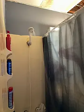 023Longandjuicy from StripChat is Freechat