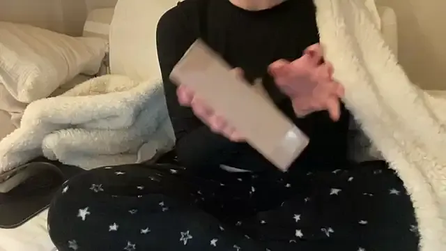  18yoteenvirgin chat room