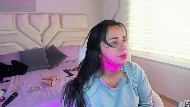 _adahara_queen from StripChat is Freechat