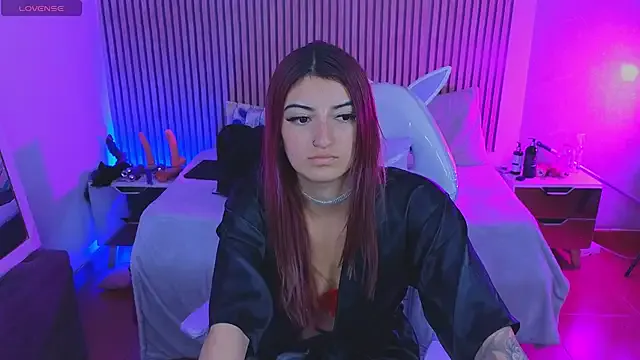 Girls: try live performances with matured performers, from dancing to quirks, in a variety of beautiful sex cams.