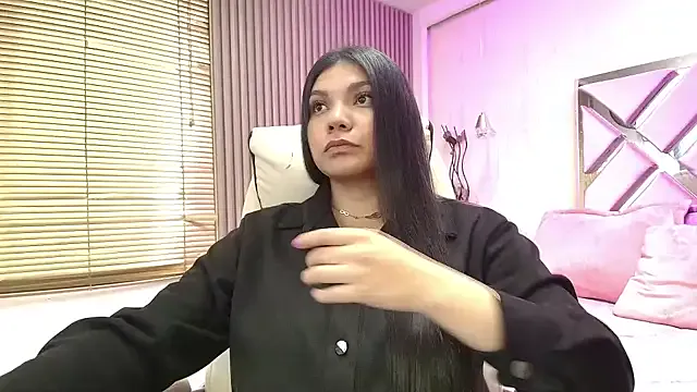 _amber_20 from StripChat is Freechat