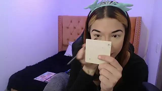 _ArianaMiller from StripChat is Freechat