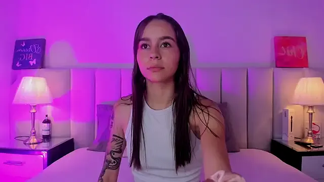 _AriaVixen_ from StripChat is Freechat