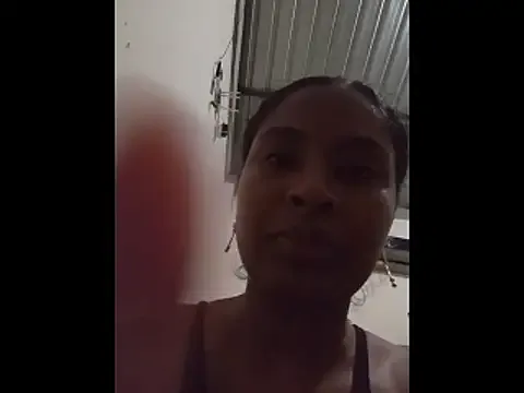 _Canella_ from StripChat is Freechat