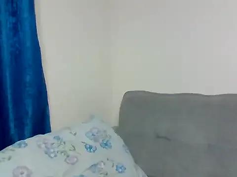 _crystal_princesss from StripChat is Freechat