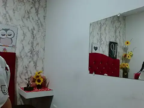 _Danna_Milf_ from StripChat is Freechat