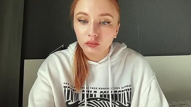 _emilia_xxx from StripChat is Freechat