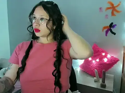 Girls: try live performances with matured performers, from dancing to quirks, in a variety of beautiful sex cams.