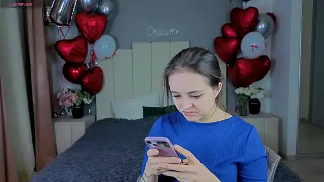 _EVA_GREEN from StripChat is Freechat