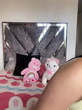  _HannahFox_ chat room