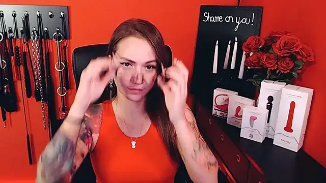 Girls: try live performances with matured performers, from dancing to quirks, in a variety of beautiful sex cams.