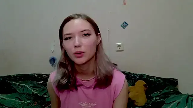 _kikiclark__ from StripChat