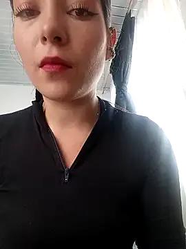_Luna-1 from StripChat is Freechat