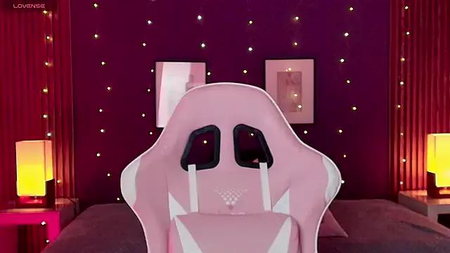 Girls: try live performances with matured performers, from dancing to quirks, in a variety of beautiful sex cams.