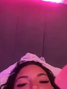 _MelinaCurves_ from StripChat is Freechat