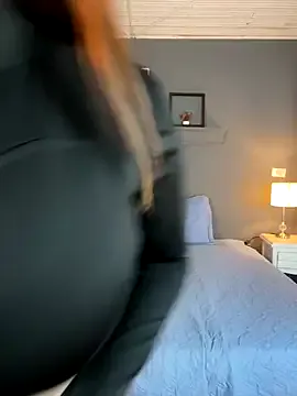 _missParis__ from StripChat is Freechat