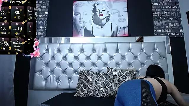 Girls: try live performances with matured performers, from dancing to quirks, in a variety of beautiful sex cams.