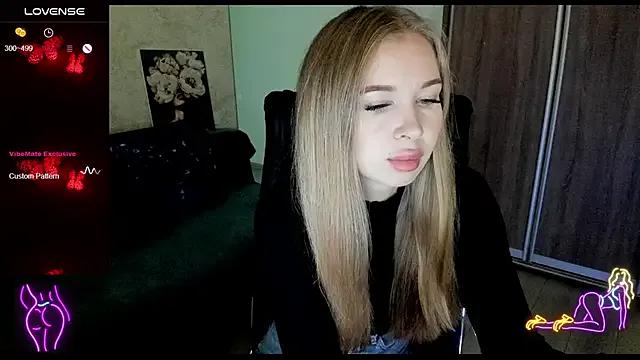 _NigoNika from StripChat is Freechat