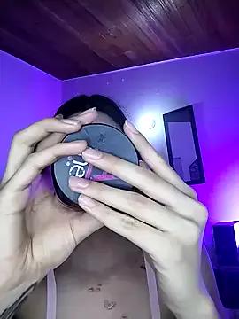 _paulaaa from StripChat is Freechat