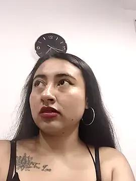 _Sarah-Office1 from StripChat is Freechat