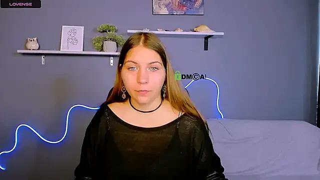_tiana_moon from StripChat is Freechat